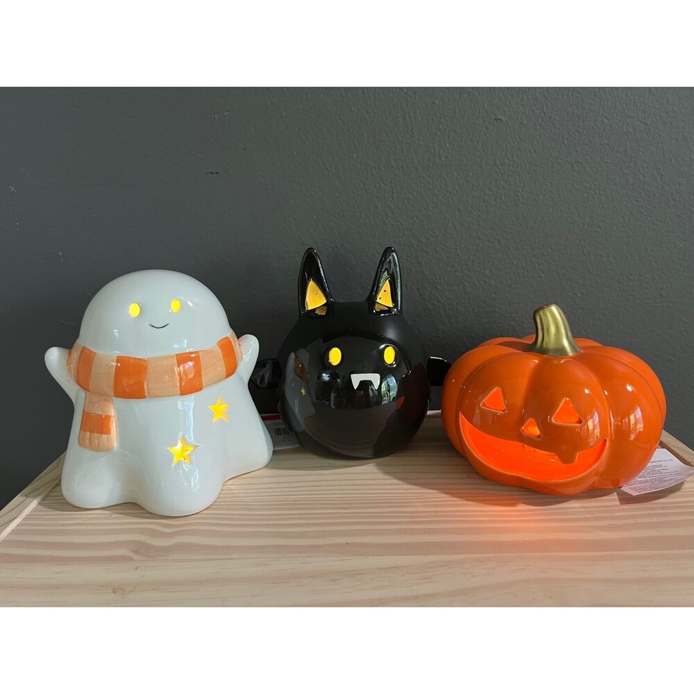 Target Bullseye BP Ceramic Light Up Pumpkin Bat Ghost NWT